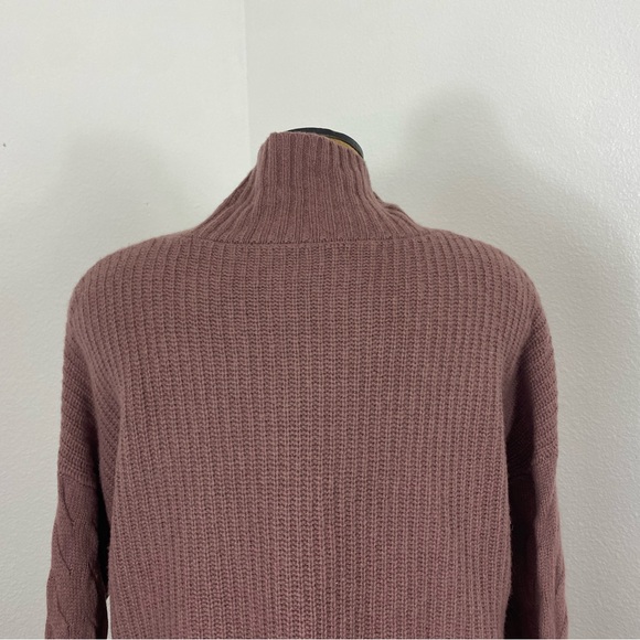 Gentle Herd Women’s Sweater M Slouch Turtle Neck In Mauve Cable Sleeve Yak Wool - Picture 14 of 15